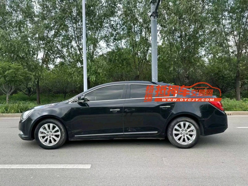 枣庄15年别克君越6