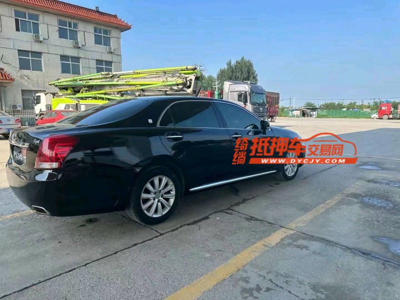 保定11年丰田皇冠7