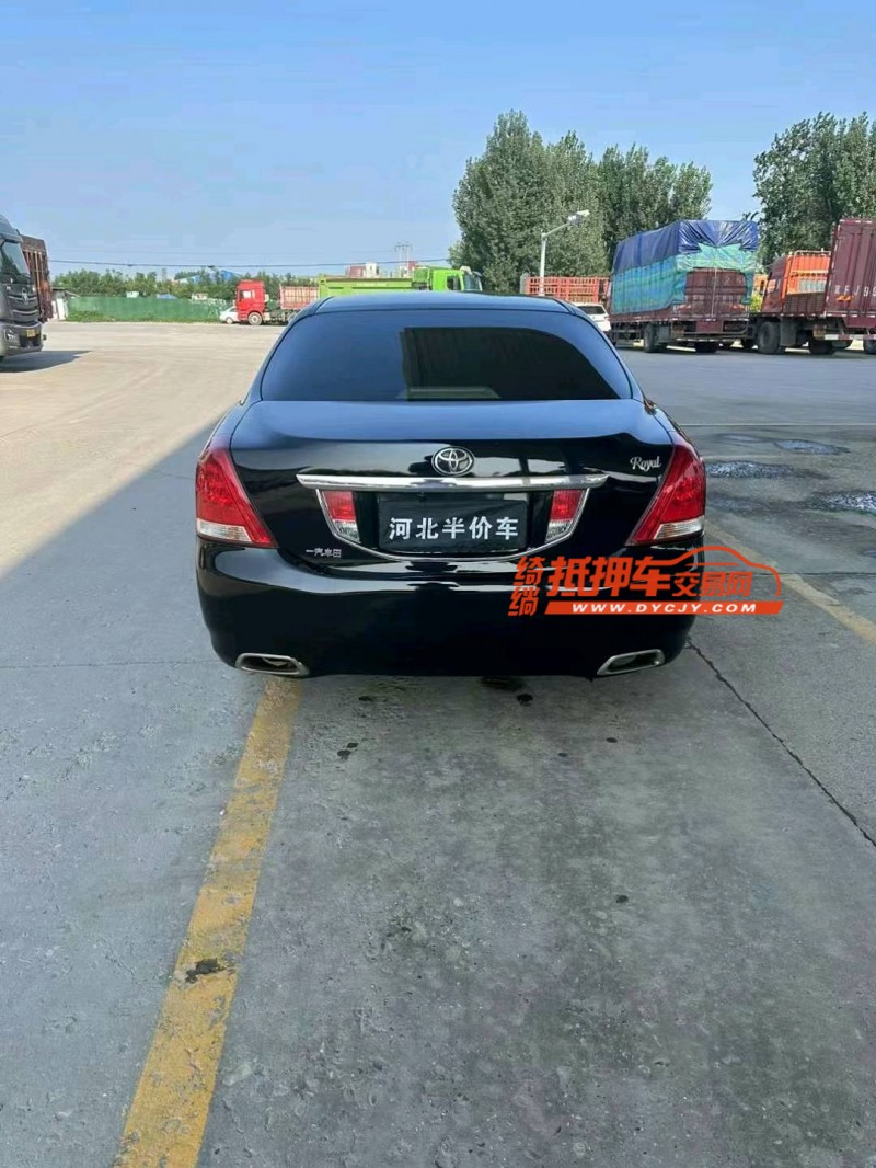 保定11年丰田皇冠9