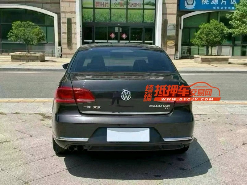 青岛15年大众迈腾9