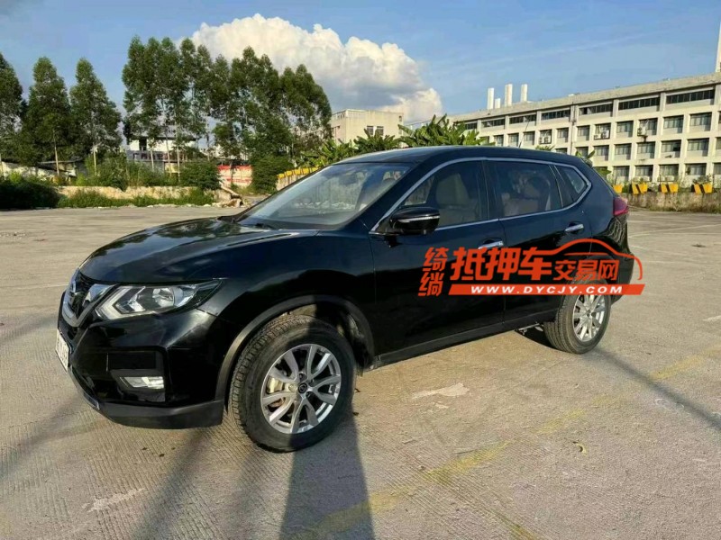 南寧18年日產奇駿3