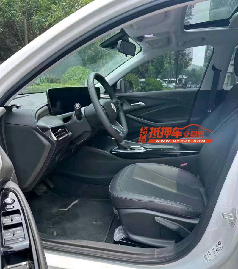 青岛23年别克威朗4