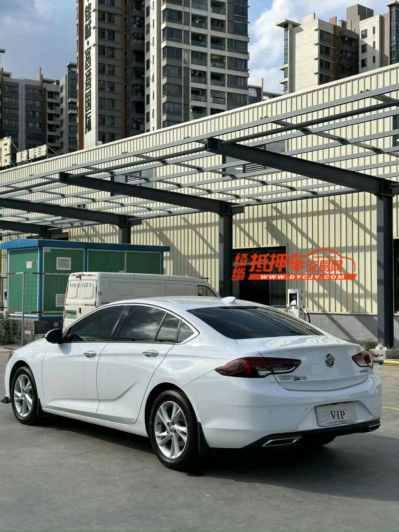 中山21年别克君越6