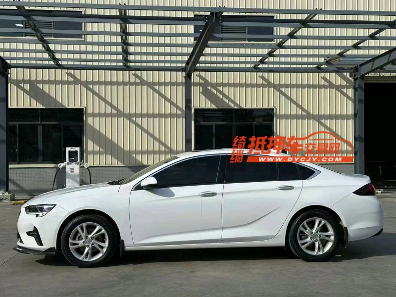 中山21年别克君越8