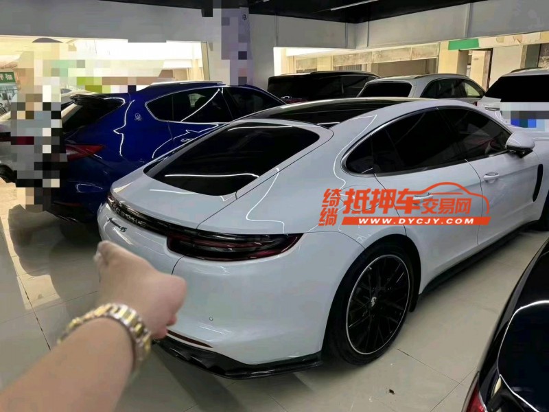 广州17年保时捷帕拉梅拉3
