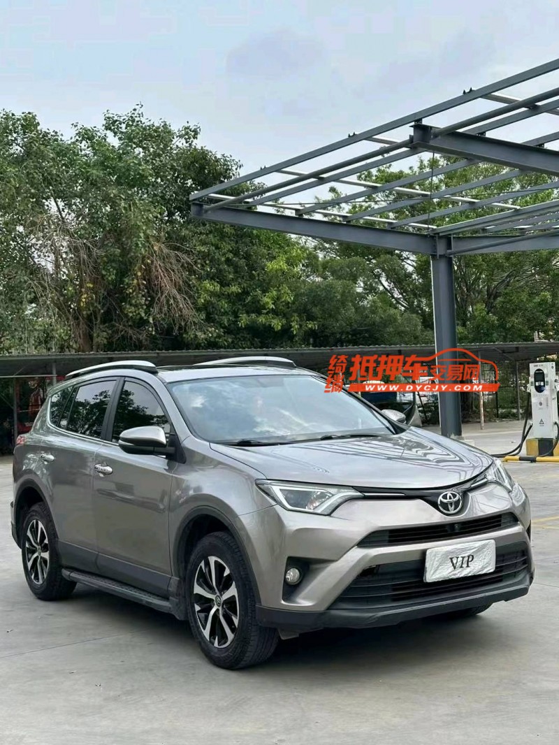 中山17年丰田RAV42