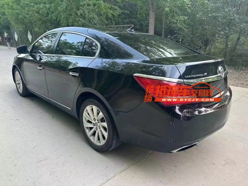 济宁15年别克君越4