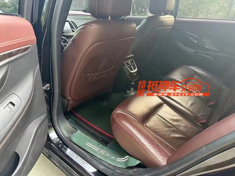 济宁15年别克君越6