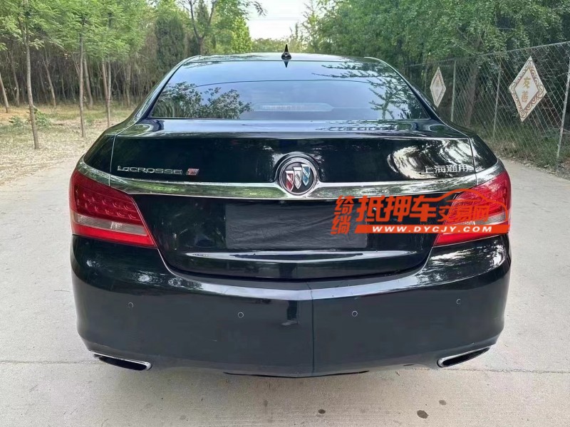 济宁15年别克君越9