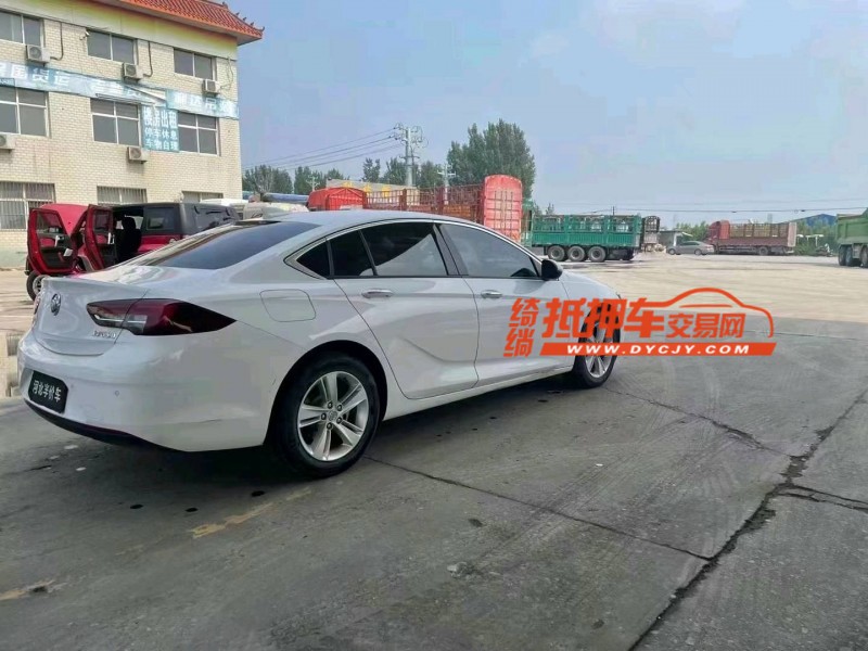 保定19年别克君威8