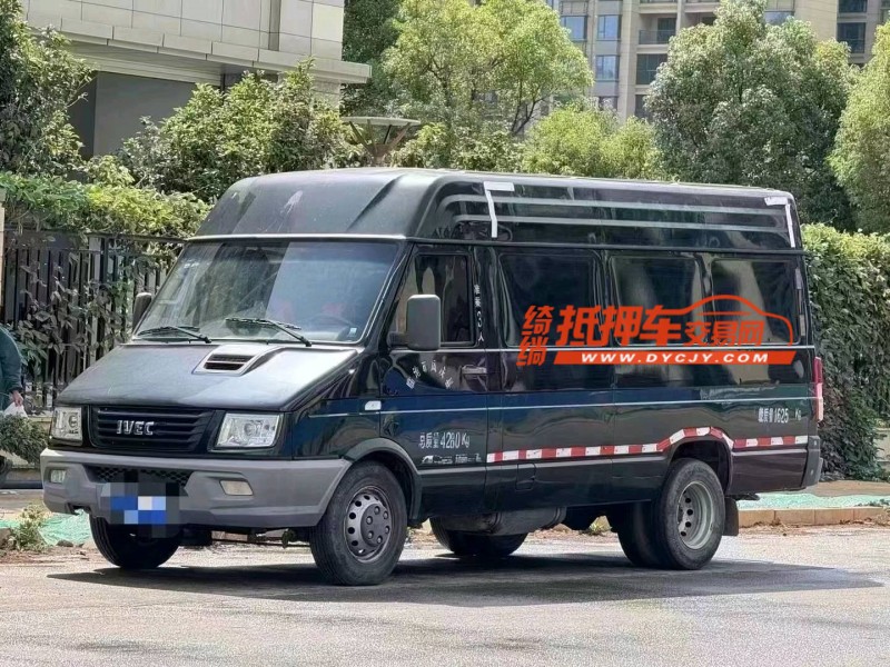 昆明19年依維柯得意3