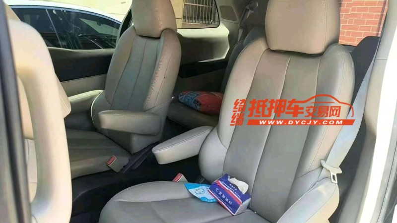 保定11年别克GL86