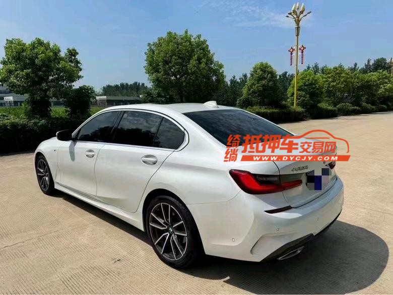 徐州21年宝马3系9