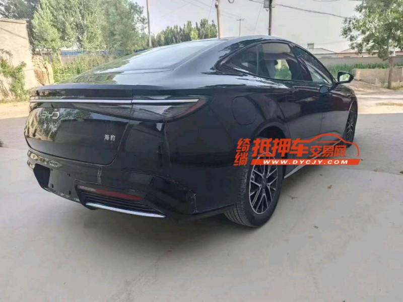 保定24年比亚迪海豹5
