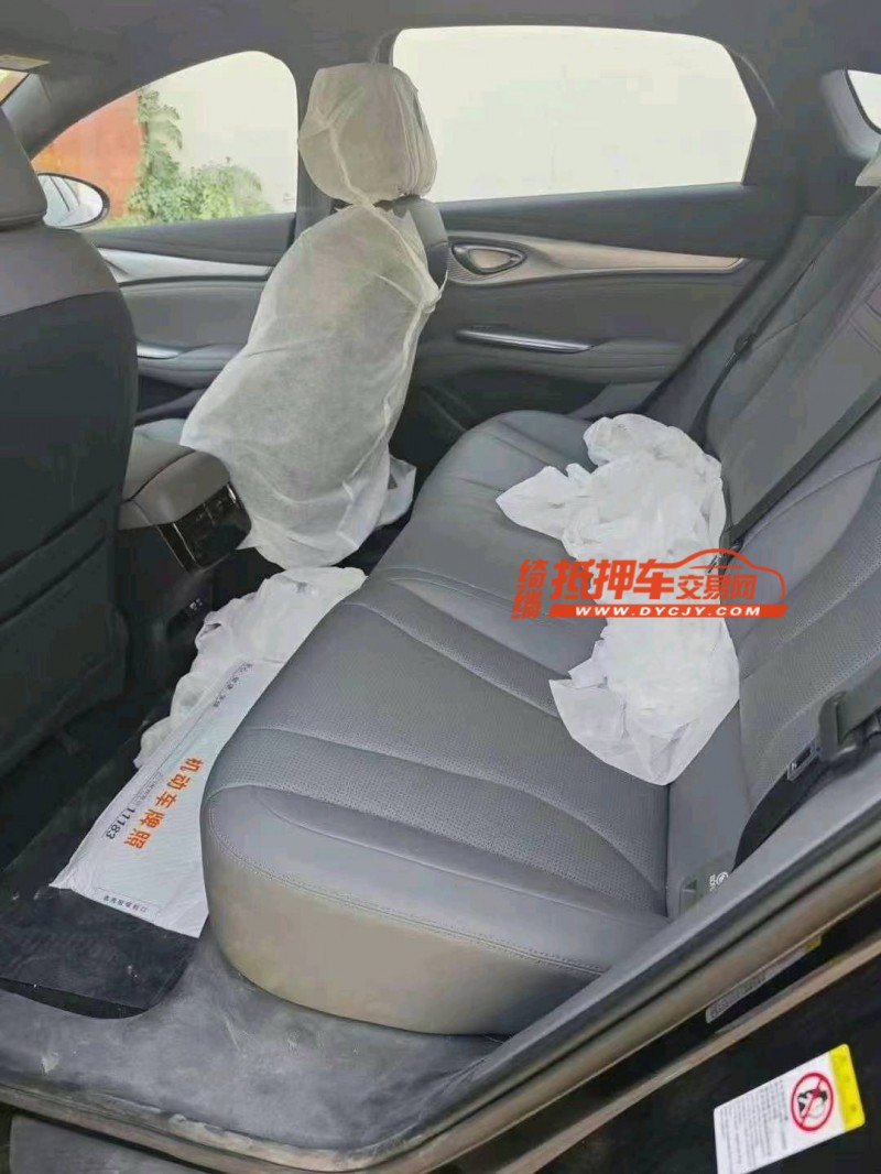 保定24年比亚迪海豹8