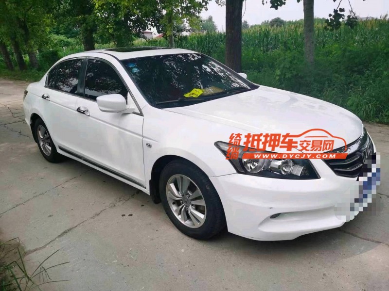 保定12年本田雅阁2