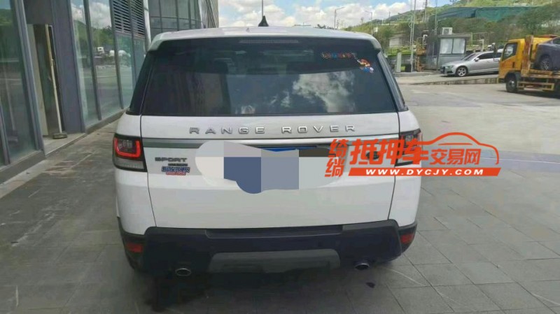 重庆18年路虎揽胜运动3