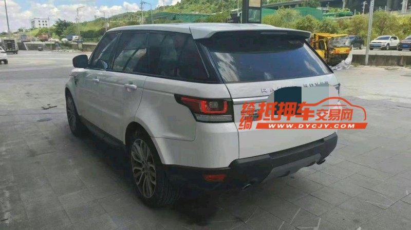 重庆18年路虎揽胜运动4