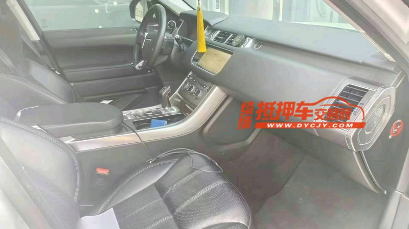 重庆18年路虎揽胜运动8