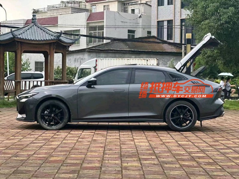 汕头23年长安汽车UNI-V7