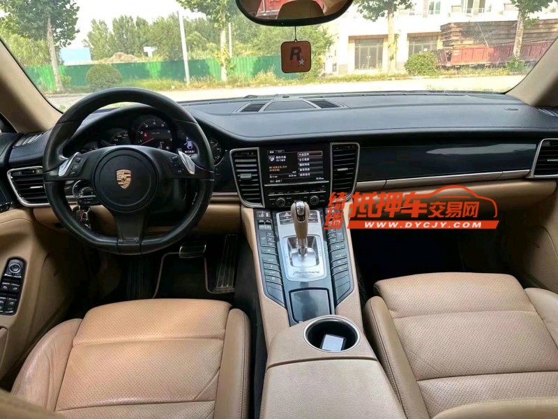 烟台13年保时捷帕拉梅拉4