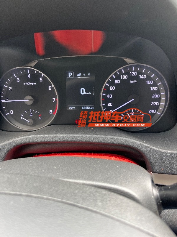 鄂州18年現代領動5