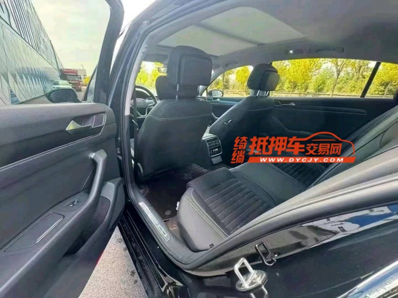 潍坊22年大众迈腾8