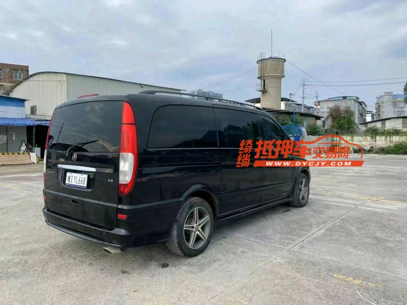 南寧11年奔馳唯雅諾7