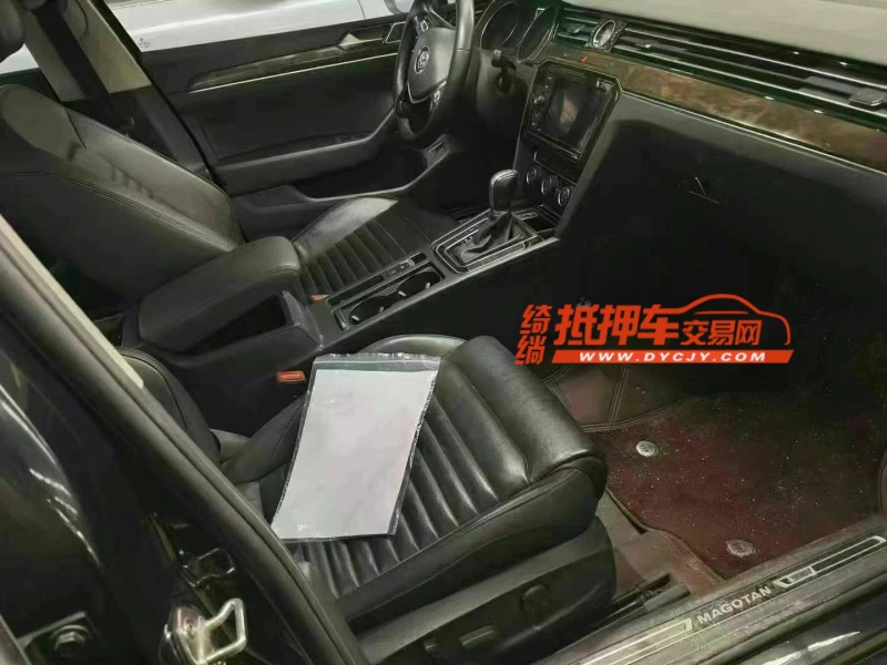 济宁19年大众迈腾4
