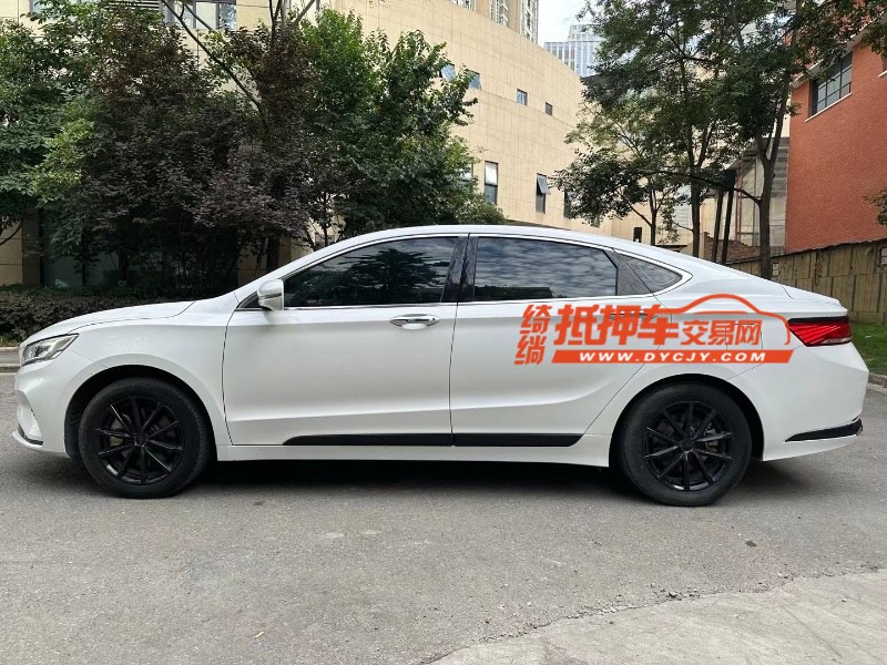 成都21年吉利博瑞3