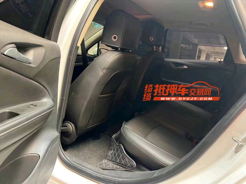 烟台18年别克威朗3