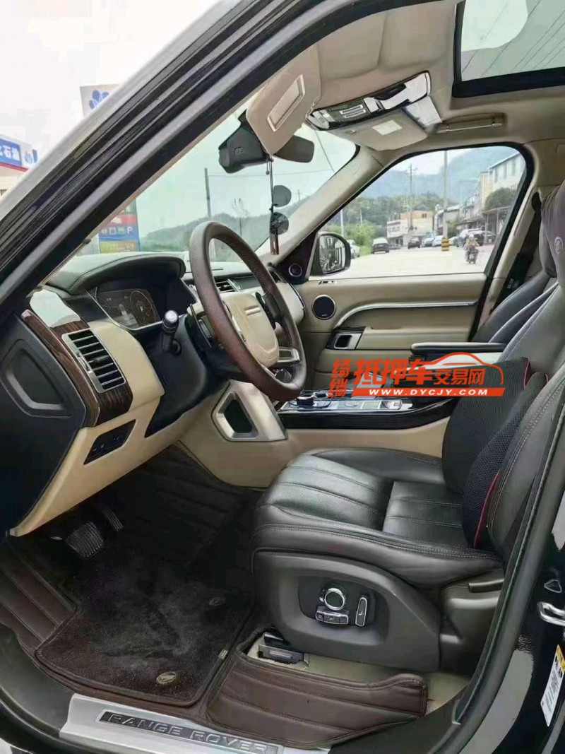 济宁17年路虎揽胜行政4
