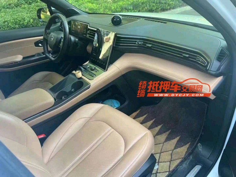 濟寧22年蔚來ES64