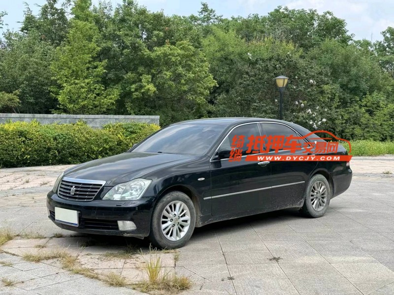 潍坊09年丰田皇冠8