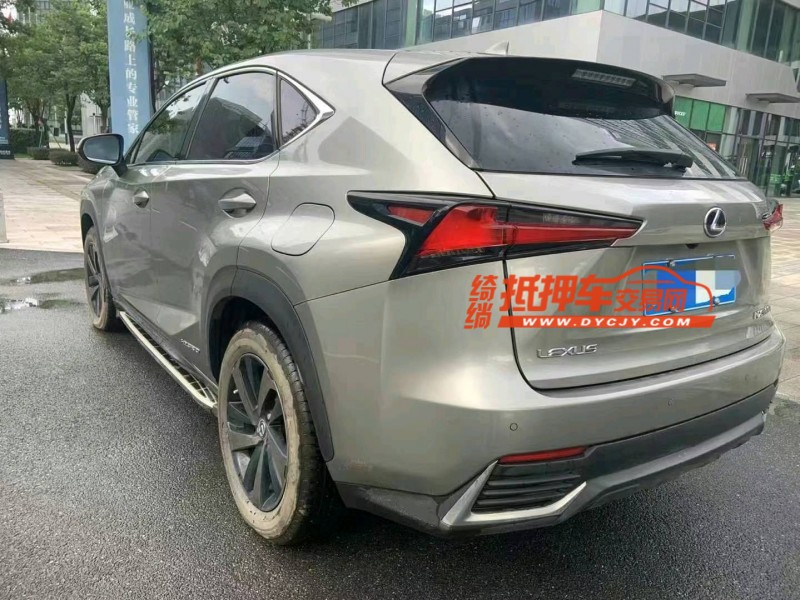 广州20年雷克萨斯NX7