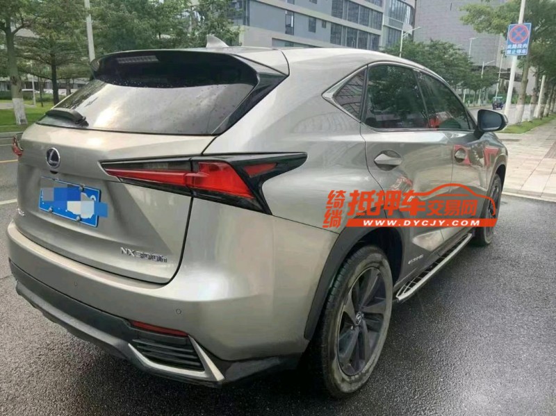 广州20年雷克萨斯NX8