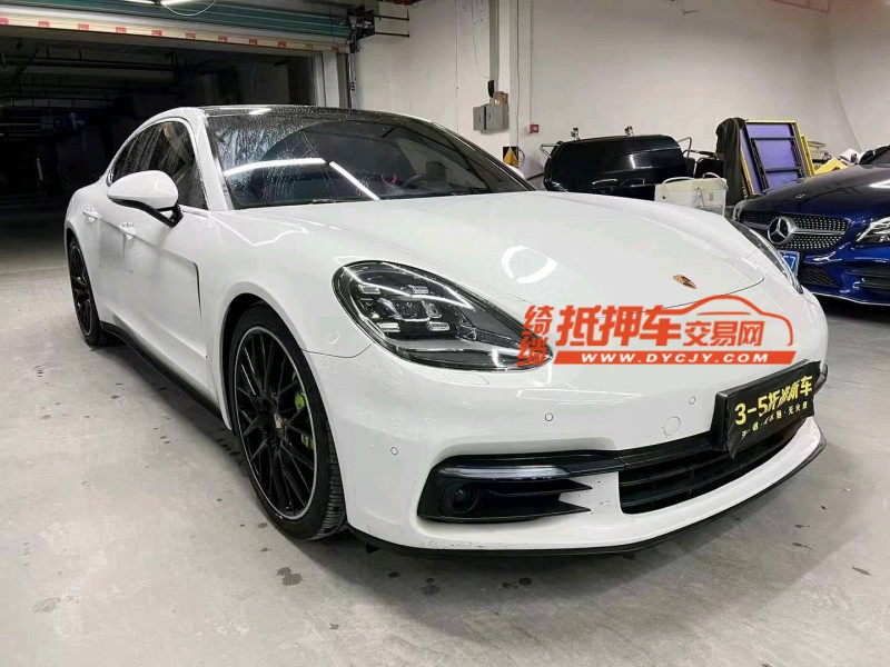 广州17年保时捷帕拉梅拉3