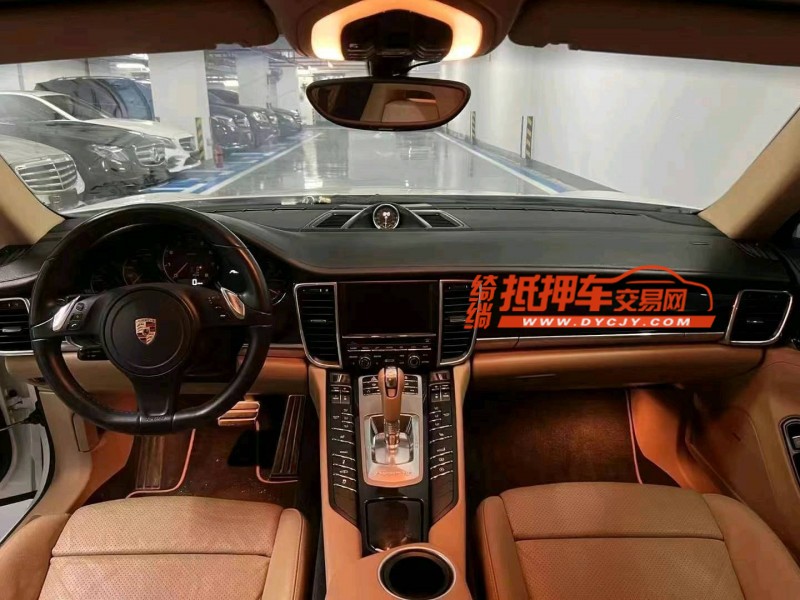 广州13年保时捷帕拉梅拉3