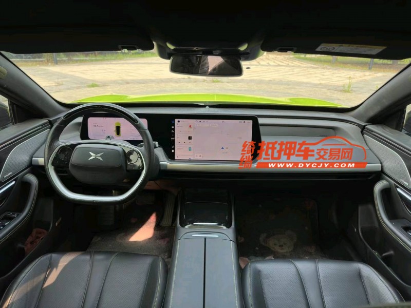 青島22年小鵬汽車p75