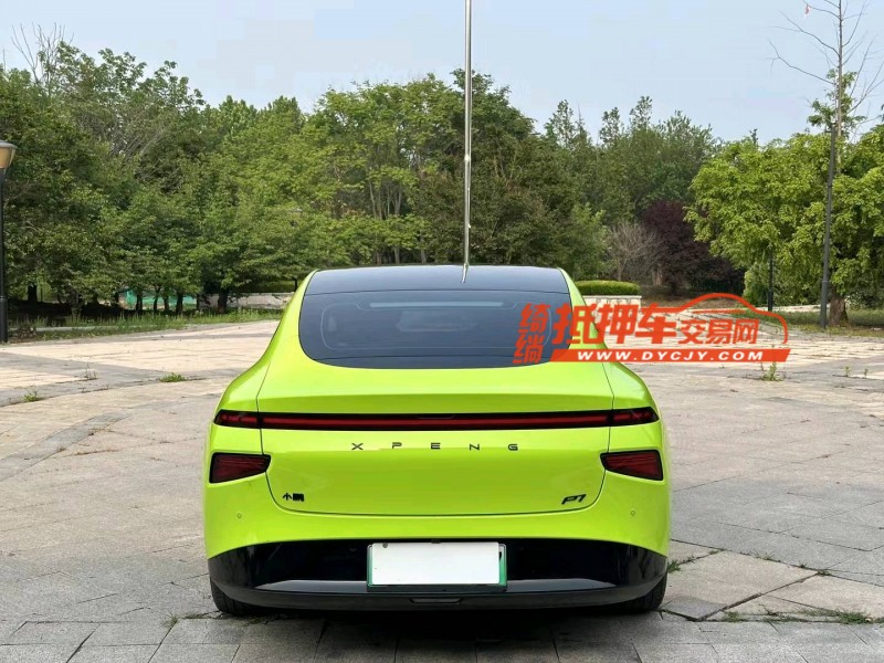 青島22年小鵬汽車p79
