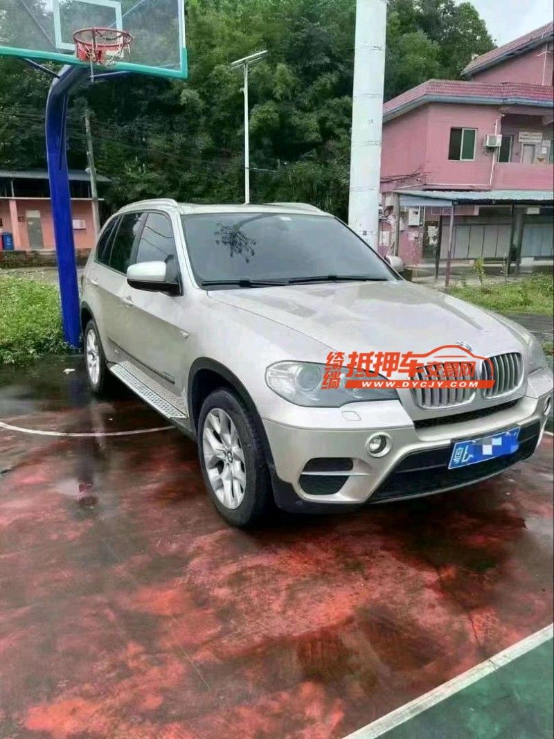 广州13年宝马X52