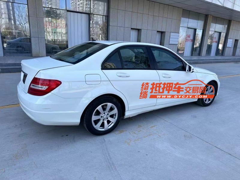 济宁13年奔驰C5