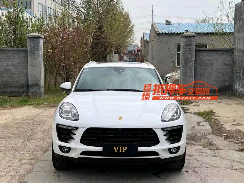 青岛18年保时捷Macan1