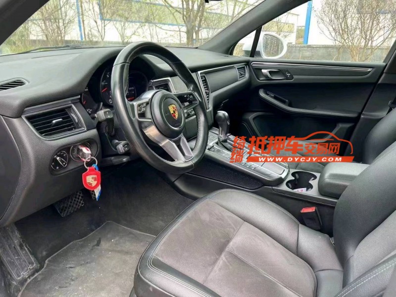 青岛18年保时捷Macan5
