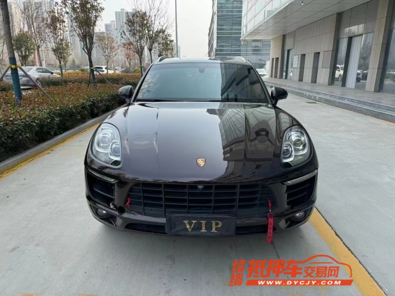 济宁16年保时捷Macan1