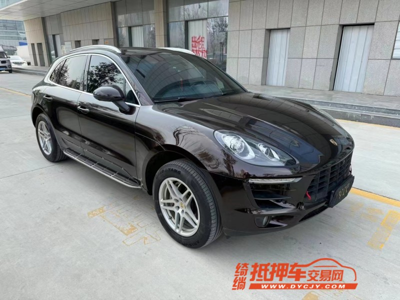 济宁16年保时捷Macan2
