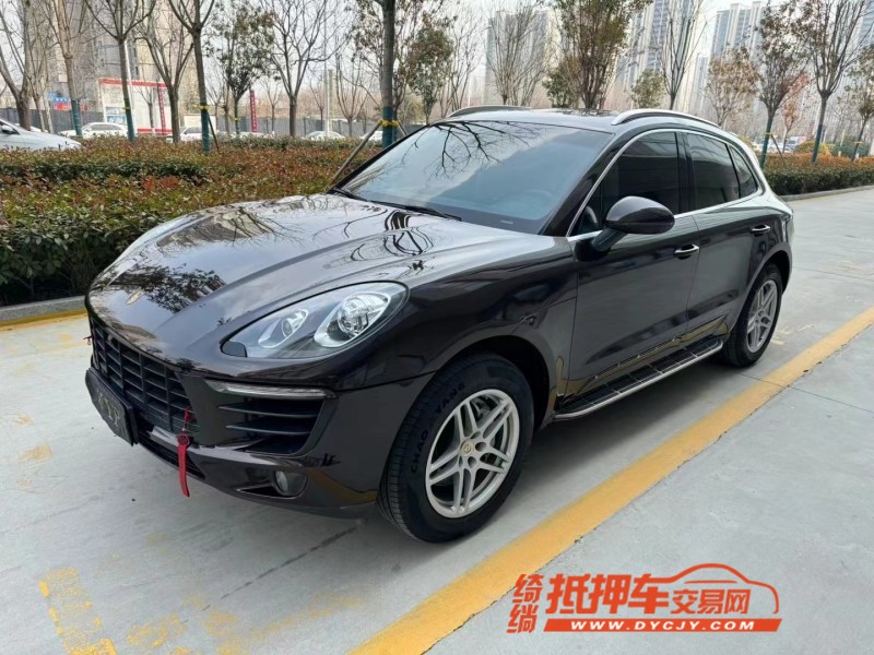 济宁16年保时捷Macan3