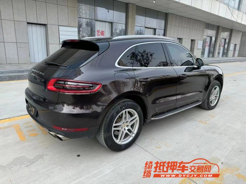 济宁16年保时捷Macan8