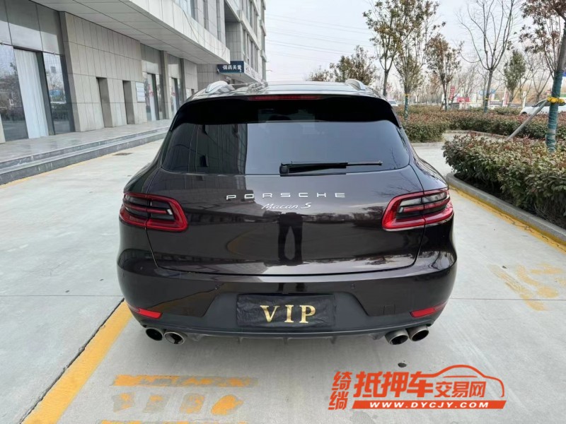 济宁16年保时捷Macan9