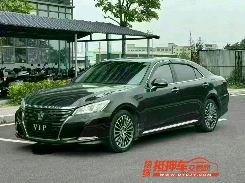 东莞17年丰田皇冠3